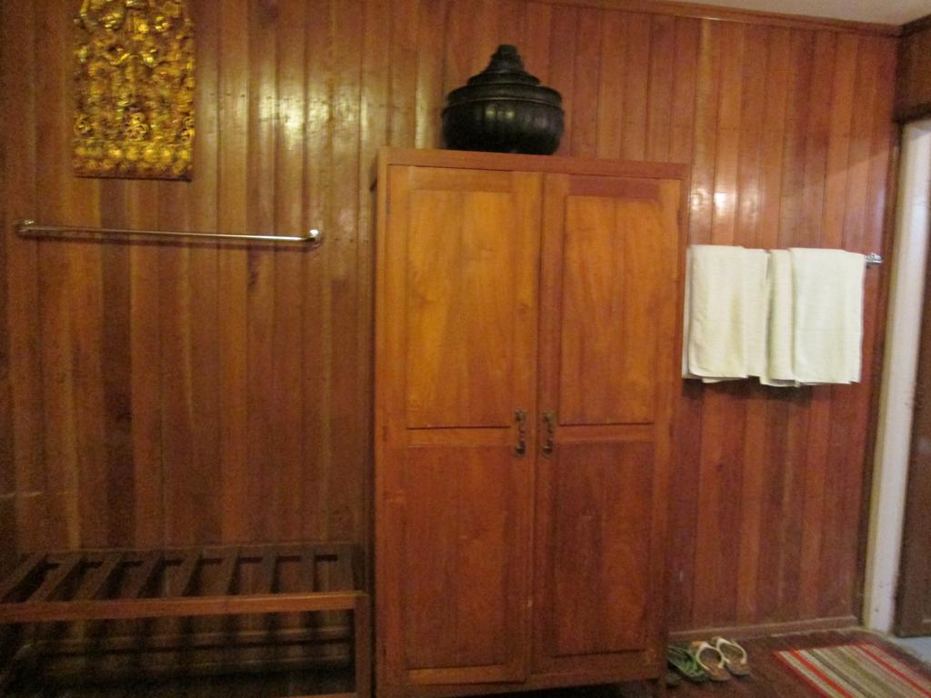 Golden Empress Hotel Науншве Номер фото