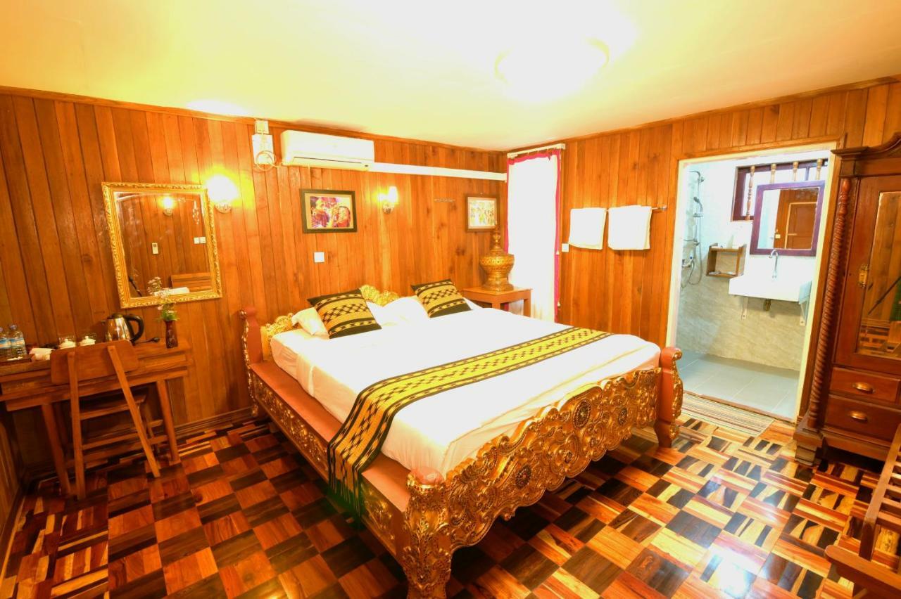 Golden Empress Hotel Науншве Екстер'єр фото